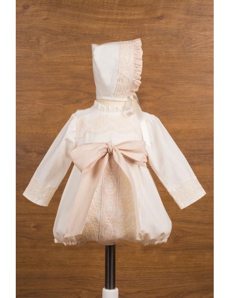 Pelele Lino con Encajes y Capota