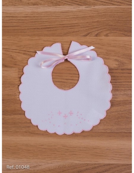 Babero Pique Bordado Blanco/ Blanco